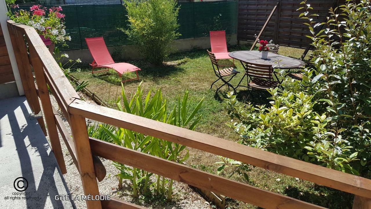 Gite La Melodie Longueville  Luaran gambar